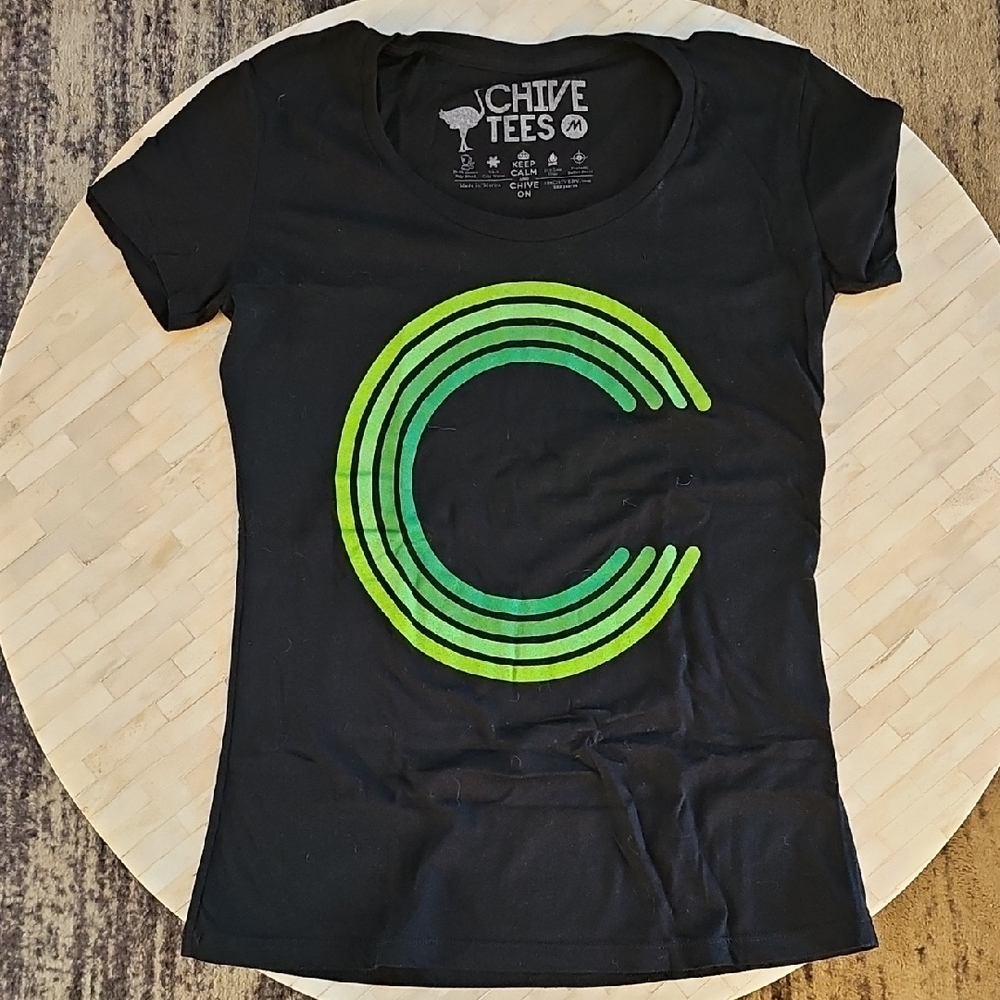 Chive Tees Women's Black Short-Sleeve Tee with Green Concentric 'C' Graphic